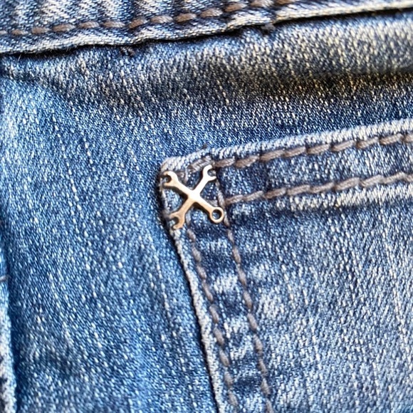 TK Axel Mens Jeans Sz 38x32 Slim Straight Med Wash Blue Distressed Denim - Picture 12 of 16